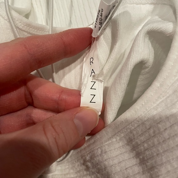 RAZZ Ribbed Tank Top - Picture 3 of 6